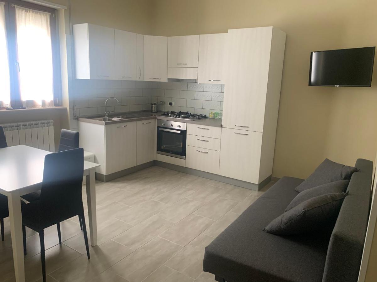 Vittoria Apartment Celano Luaran gambar