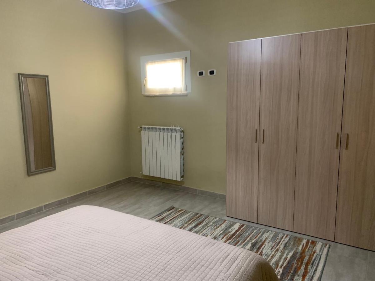 Vittoria Apartment Celano Luaran gambar